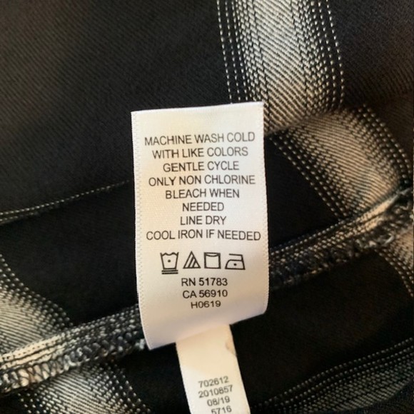 Maurices Blk Gray Plaid Roll Up Sleeve Fringe Hem Asymmetric Open Cardigan Sz XL - Picture 7 of 10